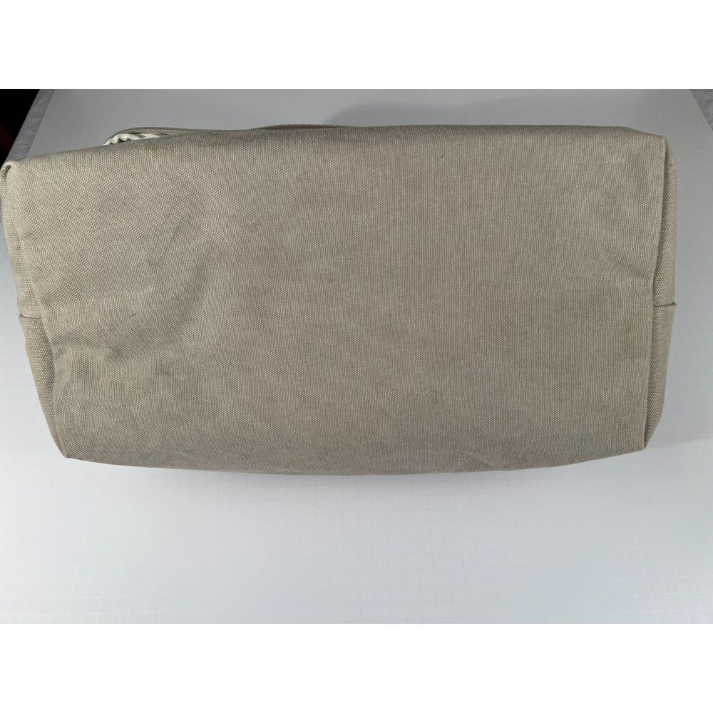 Lo & Sons Cataline Deluxe Small Weekender Bag / Duffel in Dove Grey - Picture 7 of 15